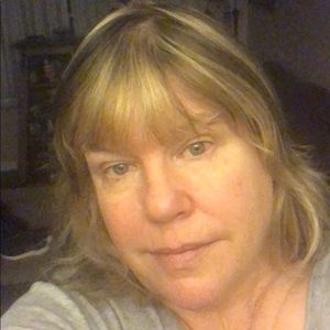 Meet your Posher, Laurlaura